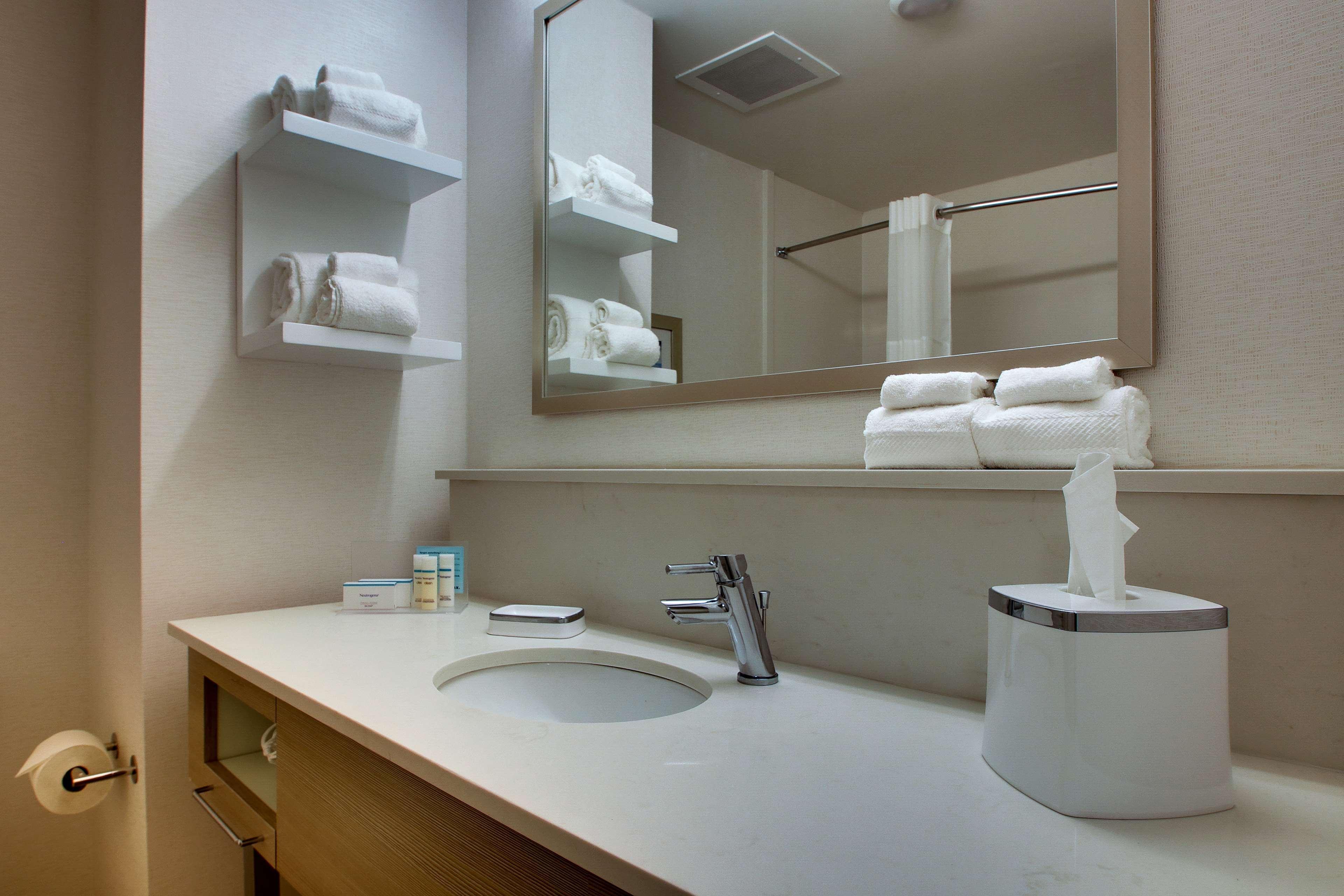 Hampton Inn Sneads Ferry Topsail Beach מראה חיצוני תמונה