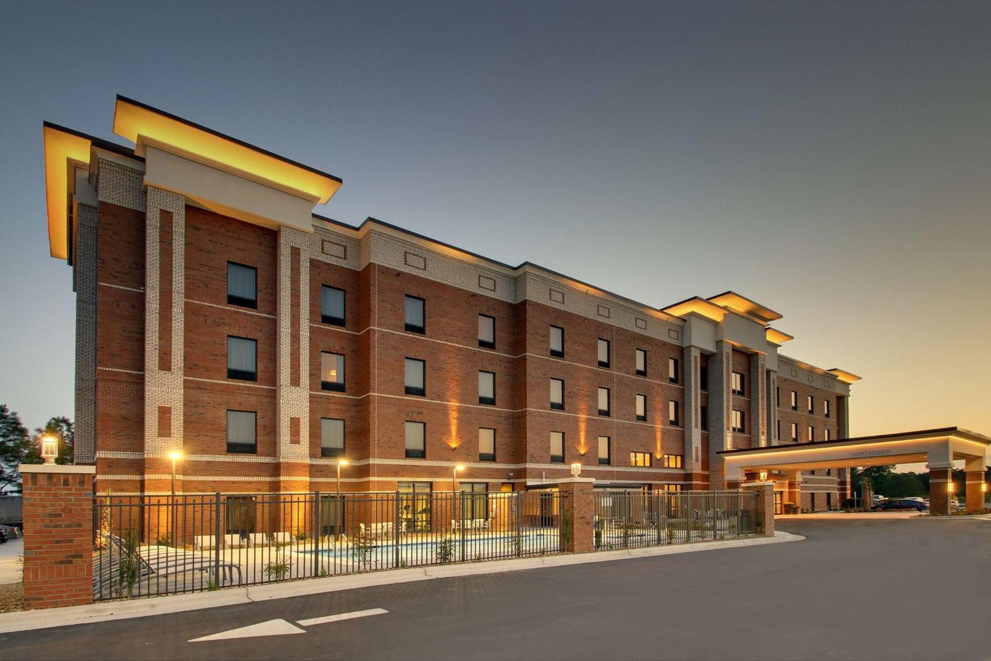 Hampton Inn Sneads Ferry Topsail Beach מראה חיצוני תמונה